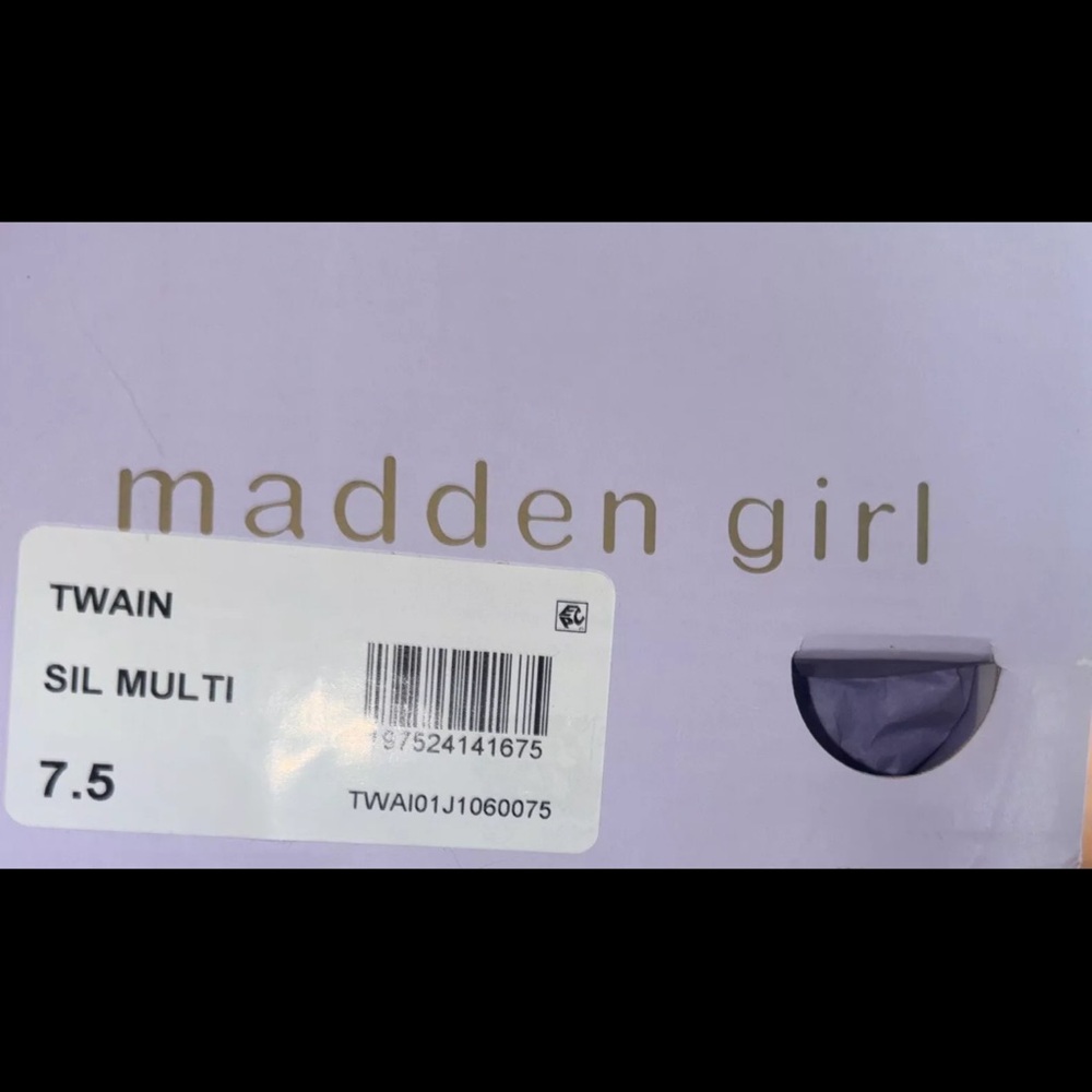 Madden Girl Silver Sparkling Sandle Twain Size 7.5 NEW - Picture 3 of 8